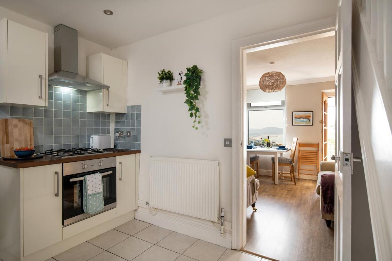 Windy Ridge Terrace With Beautiful Sea Views, North Wales Coast Villa Old Colwyn Bagian luar foto