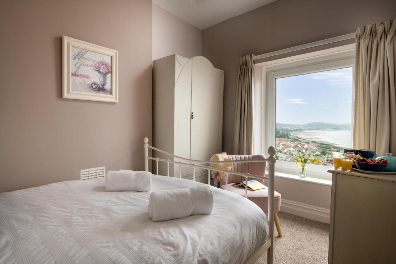 Windy Ridge Terrace With Beautiful Sea Views, North Wales Coast Villa Old Colwyn Bagian luar foto